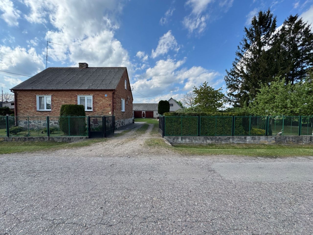 dom wolnostojący, 3 pokoje Przestrzele. Zdjęcie 1