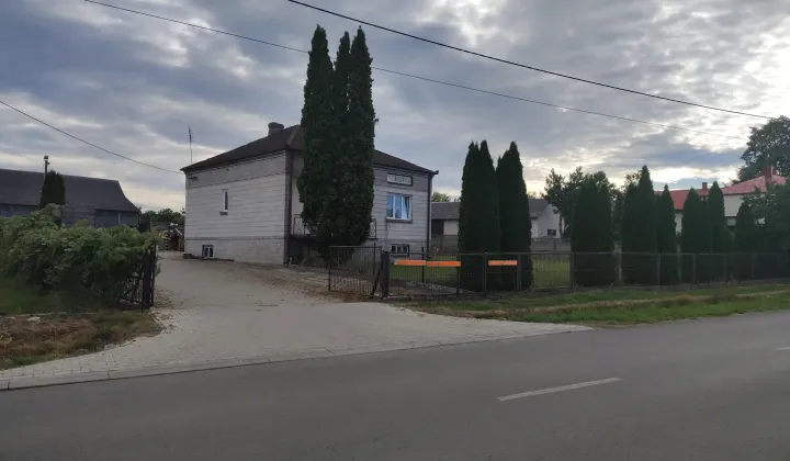 dom wolnostojący, 3 pokoje Sienno, ul. Bałtowska