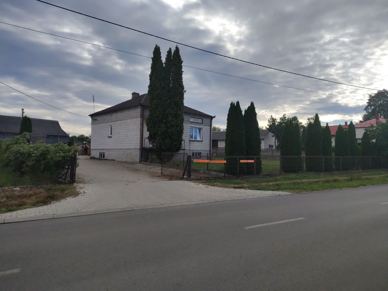 dom wolnostojący, 3 pokoje Sienno, ul. Bałtowska. Zdjęcie 1