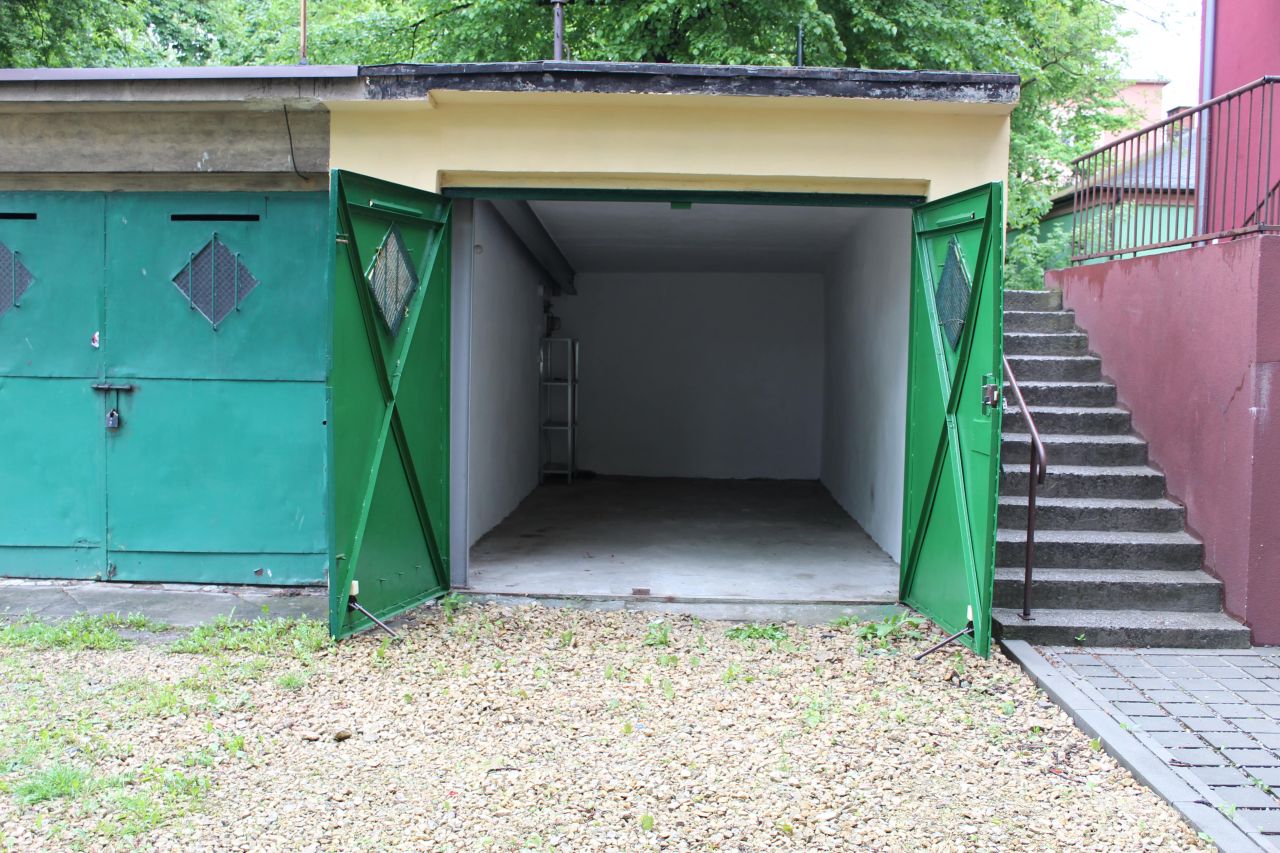 Garaż/miejsce parkingowe Dąbrowa Górnicza Centrum, ul. Królowej Jadwigi. Zdjęcie 3