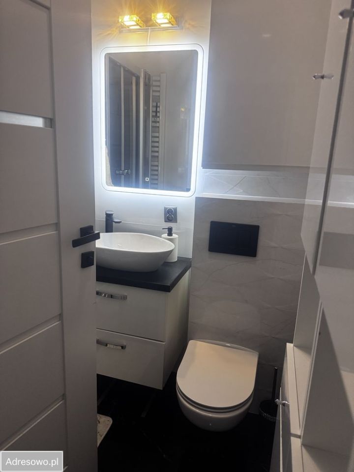 Mieszkanie 3-pokojowe Tomaszów Mazowiecki. Zdjęcie 6