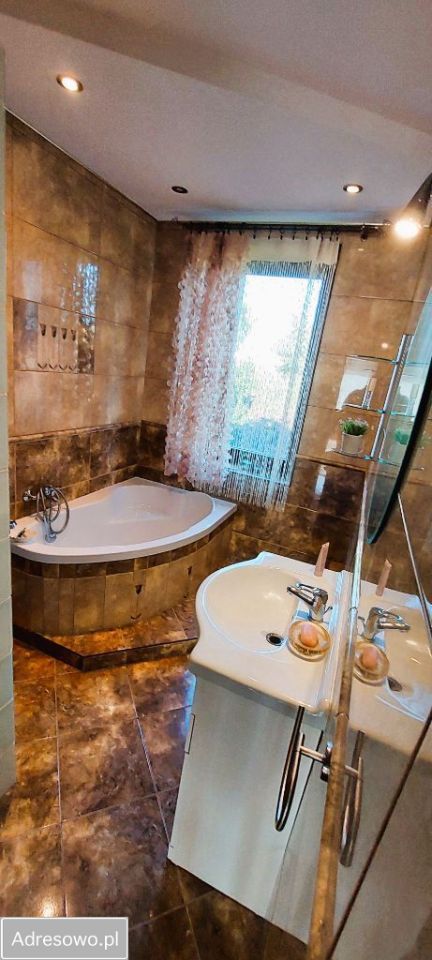 dom wolnostojący, 9 pokoi Waleńczów, ul. Częstochowska. Zdjęcie 3