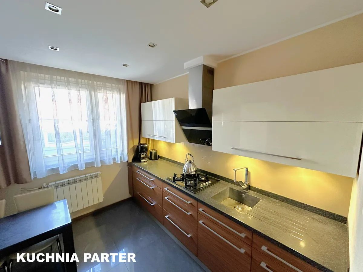 dom wolnostojący, 6 pokoi Piotrków Trybunalski Śródmieście, ul. Wiślana