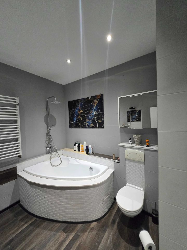 Mieszkanie 4-pokojowe Zabrze Centrum, ul. gen. Charlesa de Gaulle'a. Zdjęcie 3