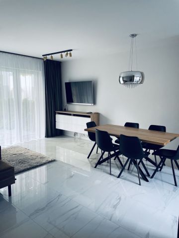 Mieszkanie 3-pokojowe Smolec. Zdjęcie 1