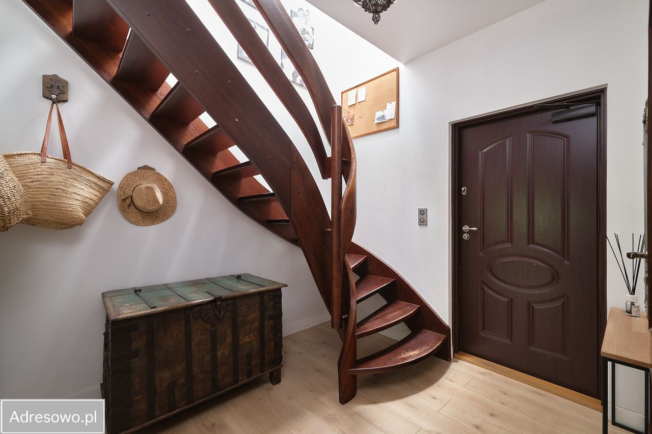 dom wolnostojący, 5 pokoi Dobrzykowice. Zdjęcie 11