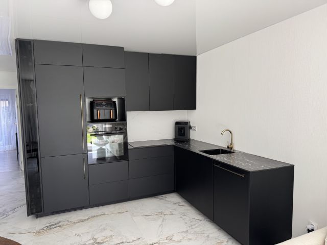 Mieszkanie 3-pokojowe Gliwice Śródmieście, ul. Karolinki. Zdjęcie 1