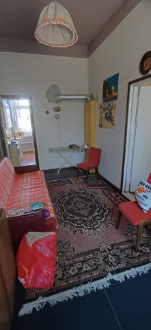 Mieszkanie 3-pokojowe Góra. Zdjęcie 1