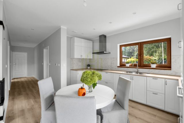 dom wolnostojący, 3 pokoje Ostrówek, ul. Szyszkowa. Zdjęcie 3