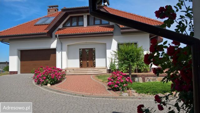 dom wolnostojący, 5 pokoi Jerzykowo. Zdjęcie 1