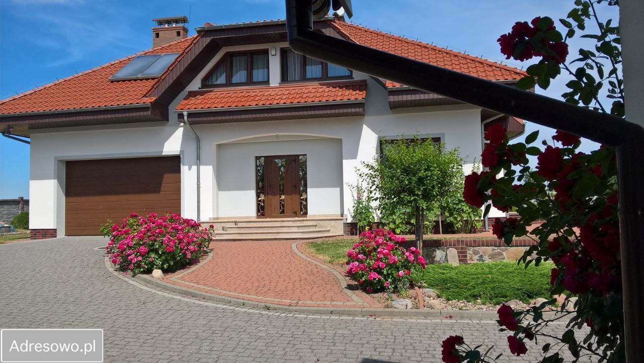 dom wolnostojący, 5 pokoi Jerzykowo. Zdjęcie 1