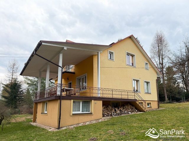 dom wolnostojący, 10 pokoi Bukowiec. Zdjęcie 3