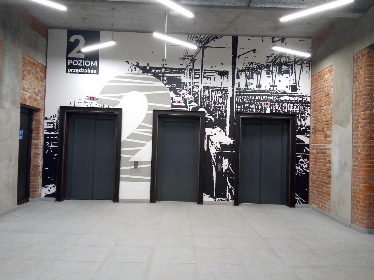 Mieszkanie 4-pokojowe Żyrardów Centrum, ul. Karola Hiellego. Zdjęcie 2