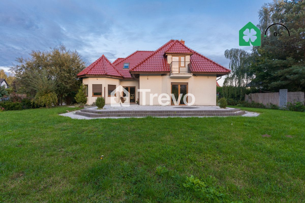 dom wolnostojący, 9 pokoi Gdańsk Kiełpino Górne, ul. Sierpniowa