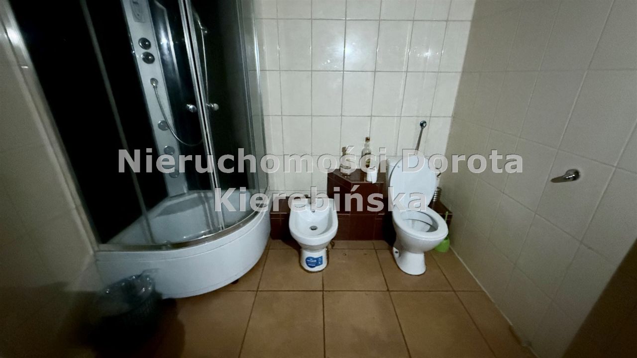 Hala/magazyn Ujazd. Zdjęcie 20