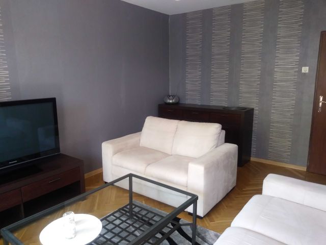 Mieszkanie 3-pokojowe Konin Zatorze, ul. Mieczysława Karłowicza. Zdjęcie 1