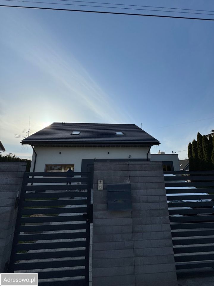 dom wolnostojący, 5 pokoi Zgierz. Zdjęcie 14