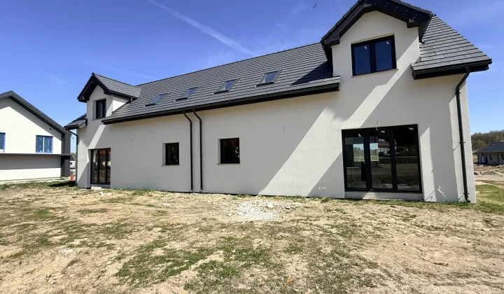 bliźniak, 4 pokoje Jelenia Góra Czarne, ul. Czarnoleska