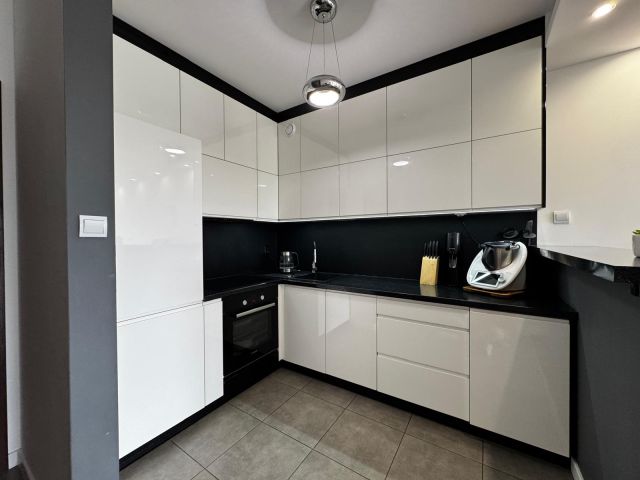 Mieszkanie 2-pokojowe Warszawa Nowe Włochy, ul. ks. Juliana Chrościckiego. Zdjęcie 1