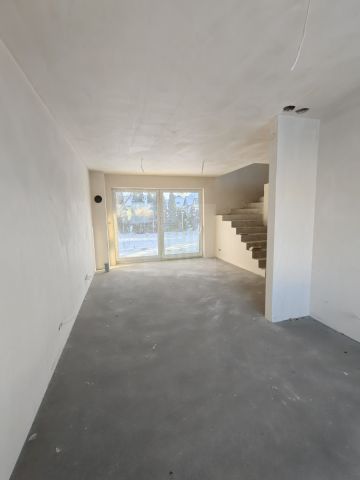 dom szeregowy, 5 pokoi Warszawa Białołęka. Zdjęcie 2