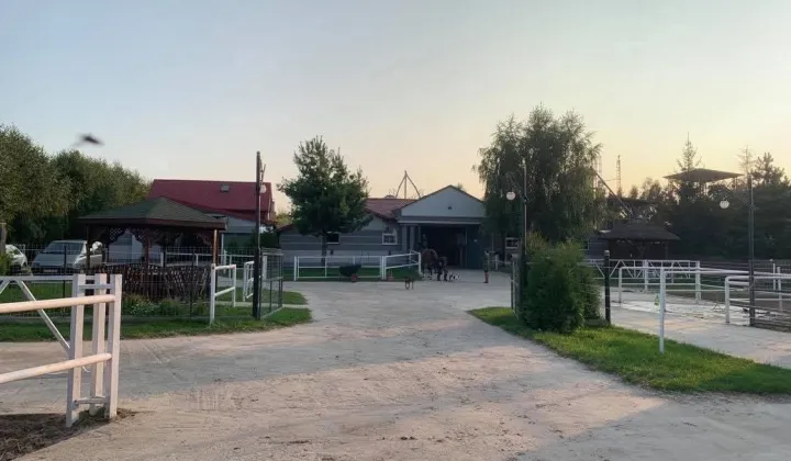 Nieruchomość komercyjna Kębliny