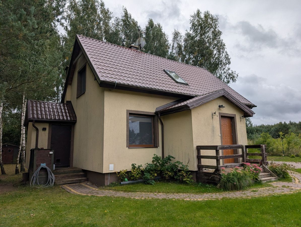 dom wolnostojący, 4 pokoje Strzepcz, ul. ks. Blocków. Zdjęcie 1