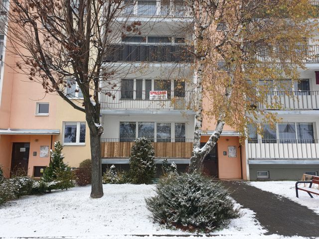 Mieszkanie 2-pokojowe Konstantynów Łódzki Centrum, ul. marsz. Józefa Piłsudskiego. Zdjęcie 1