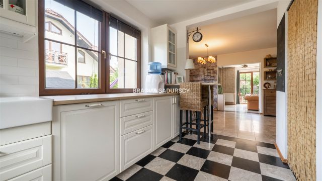 dom szeregowy, 6 pokoi Zabawa. Zdjęcie 8