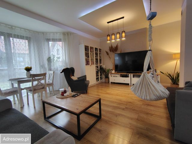 dom szeregowy, 3 pokoje Zabrze Grzybowice. Zdjęcie 1