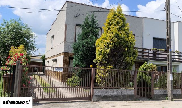 bliźniak, 4 pokoje Ostrów Wielkopolski Centrum, ul. Włodzimierza Majakowskiego. Zdjęcie 1