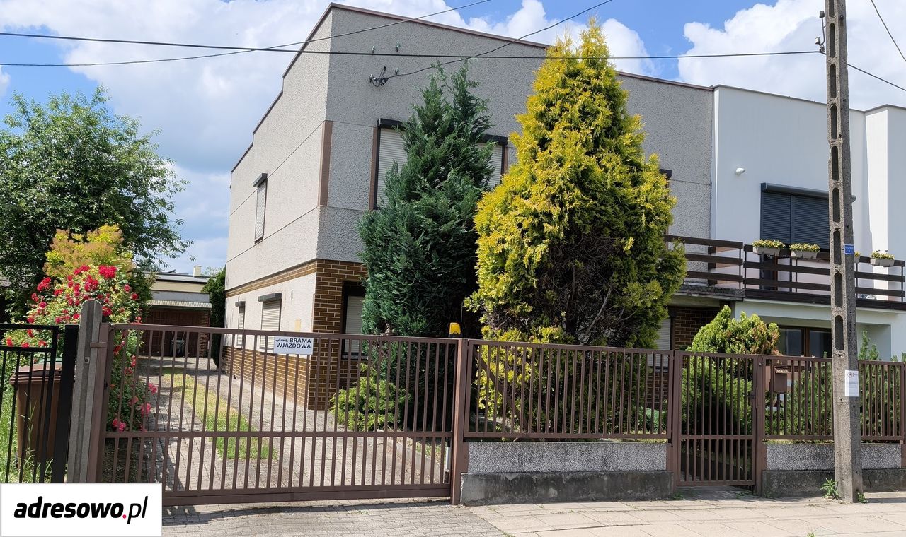 bliźniak, 4 pokoje Ostrów Wielkopolski Centrum, ul. Włodzimierza Majakowskiego. Zdjęcie 1