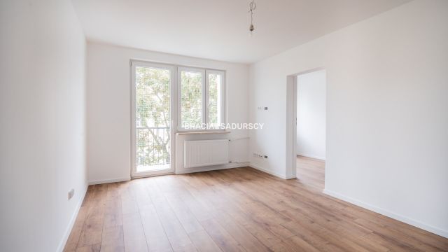 Mieszkanie 3-pokojowe Kraków Mistrzejowice, os. Tysiąclecia. Zdjęcie 1