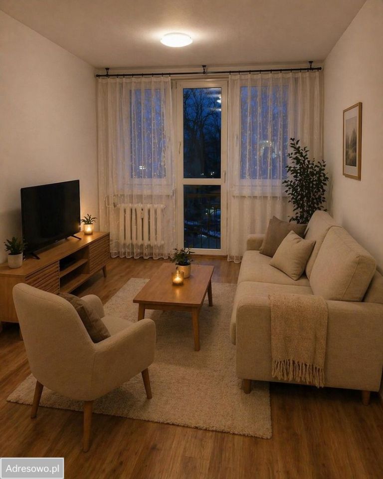 Mieszkanie 3-pokojowe Lubań Centrum, pl. Stefana Okrzei. Zdjęcie 1