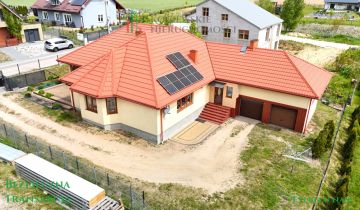 dom wolnostojący, 5 pokoi Lubichowo, ul. Parkowa