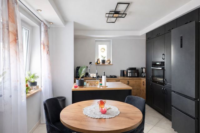 dom wolnostojący, 5 pokoi Modliszewko. Zdjęcie 3