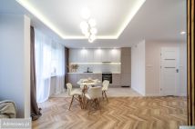 Mieszkanie 3-pokojowe Radom Ustronie, ul. Polskiego Czerwonego Krzyża. Zdjęcie 2