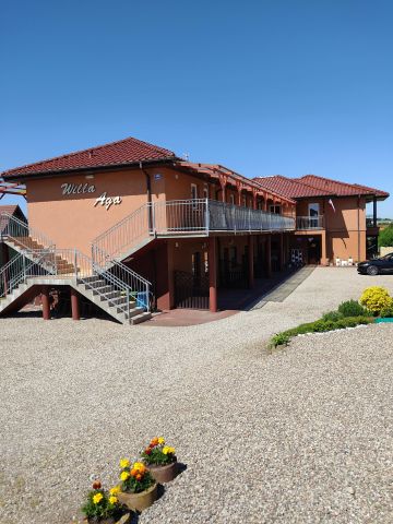 dom wolnostojący, 20 pokoi Rewal, ul. Polna. Zdjęcie 1