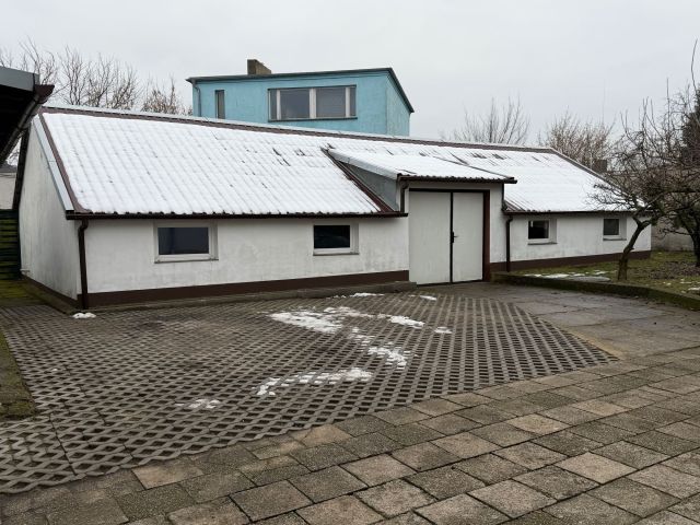 Hala/magazyn Września. Zdjęcie 1