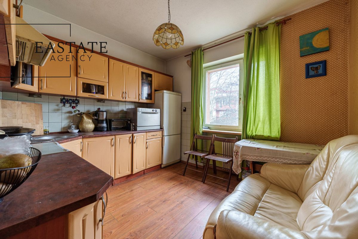 dom wolnostojący, 6 pokoi Zielonka, ul. Saperów. Zdjęcie 2