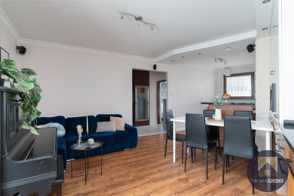 Mieszkanie 5-pokojowe Warszawa Rembertów, al. gen. Antoniego Chruściela "Montera". Zdjęcie 1