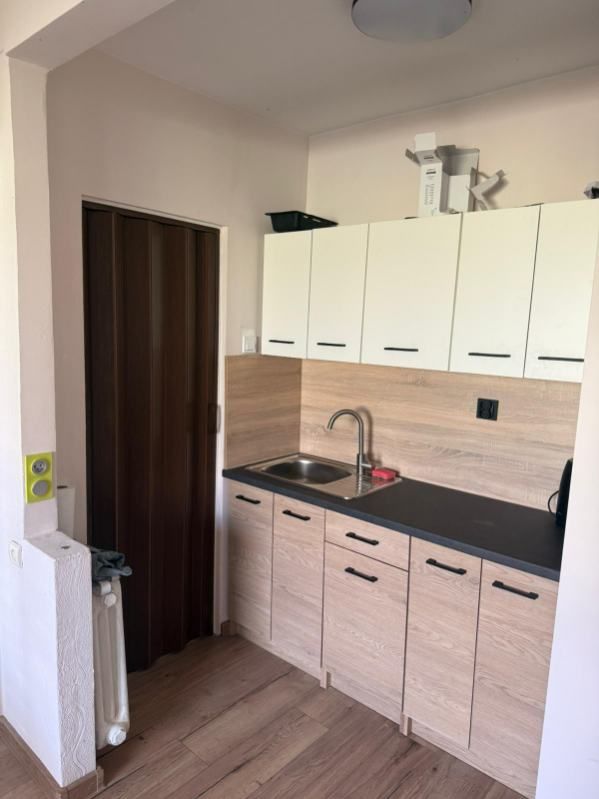 Mieszkanie 2-pokojowe Jelenia Góra Zabobrze, ul. Karola Szymanowskiego. Zdjęcie 2