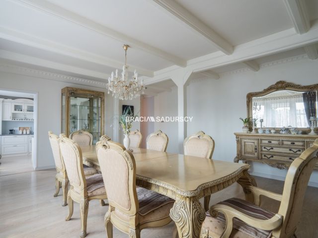 Mieszkanie 4-pokojowe Bochnia, ul. Kolejowa. Zdjęcie 2