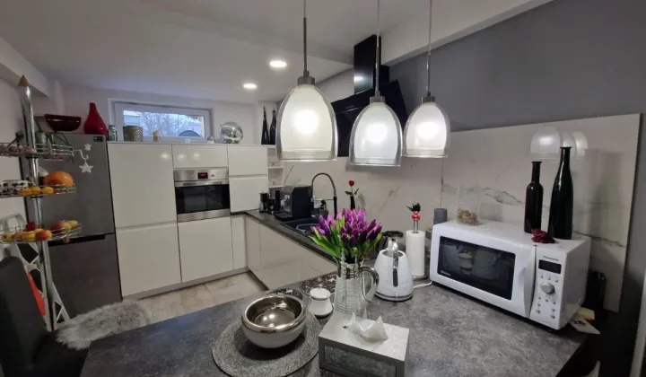 Mieszkanie 5-pokojowe Jelenia Góra