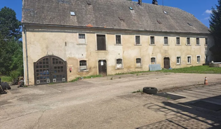dom wolnostojący, 10 pokoi Jeżów Sudecki, ul. Długa