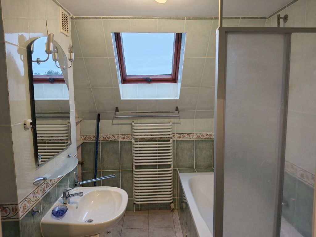 Mieszkanie 3-pokojowe Morawica. Zdjęcie 3