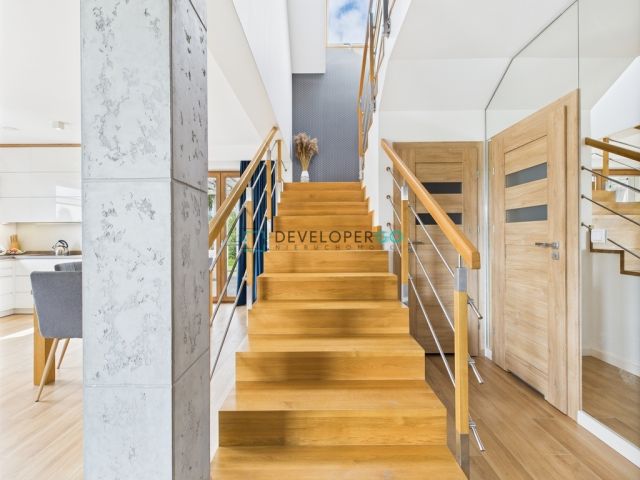 dom wolnostojący, 5 pokoi Zwierki. Zdjęcie 9