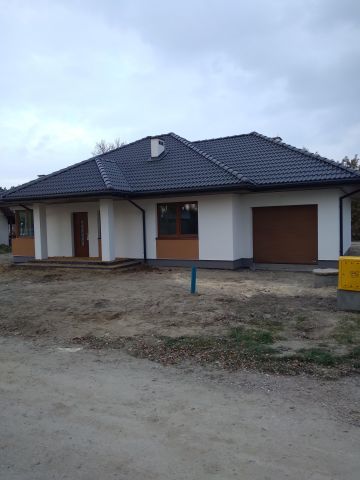 dom wolnostojący, 4 pokoje Olszewnica Stara. Zdjęcie 1
