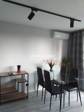 Mieszkanie 3-pokojowe Kraków Krowodrza, ul. Józefa Wybickiego. Zdjęcie 1