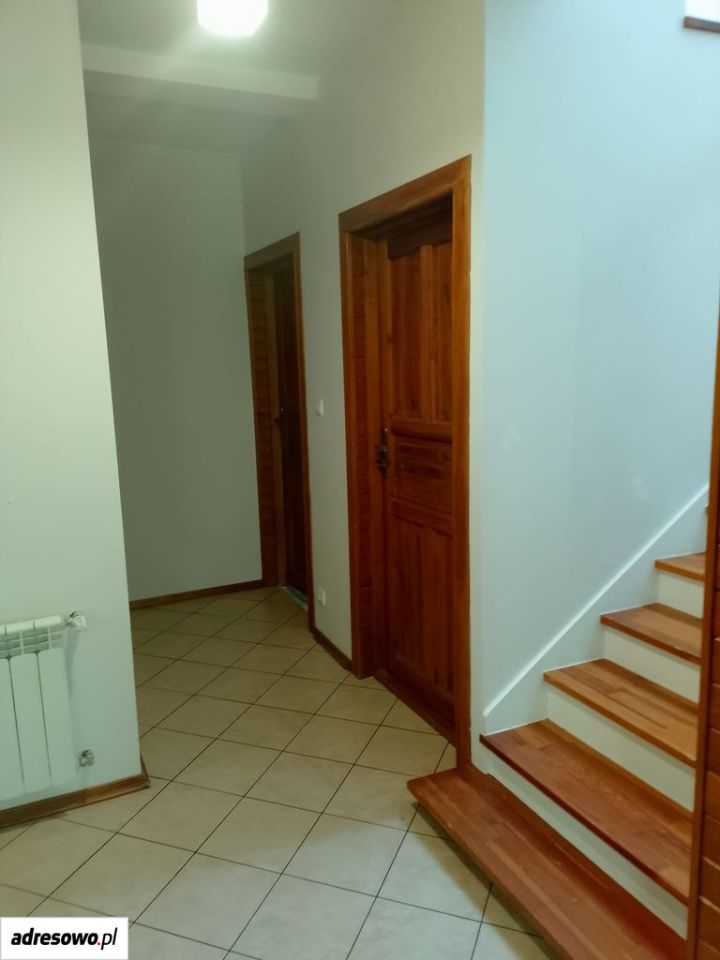 dom wolnostojący, 6 pokoi Karniowice. Zdjęcie 5