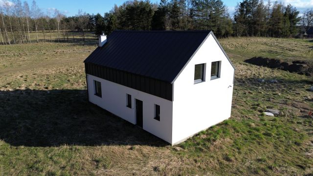 dom wolnostojący, 4 pokoje Pomlewo, ul. Leśna. Zdjęcie 1